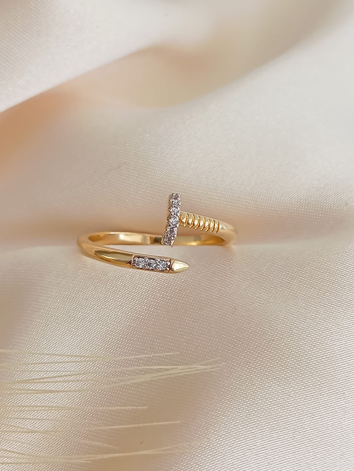 Screw Ring with zirconia
 7345