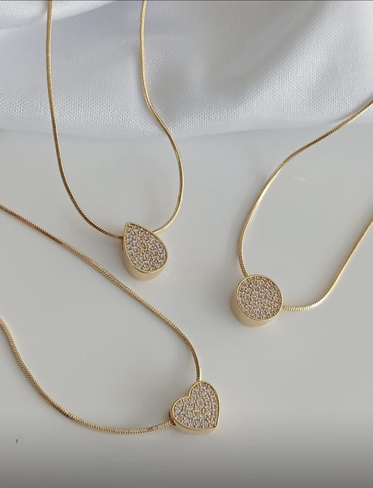 17.7-inch Snake Chain Necklace with a Pavé Drop Pendant