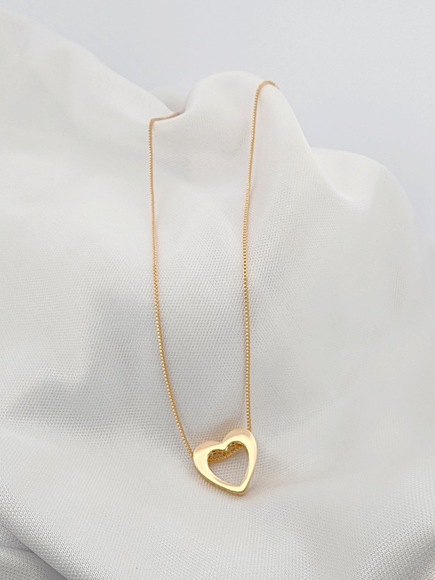 Heart Necklace with Lacy Sides 17.7 inches 11064