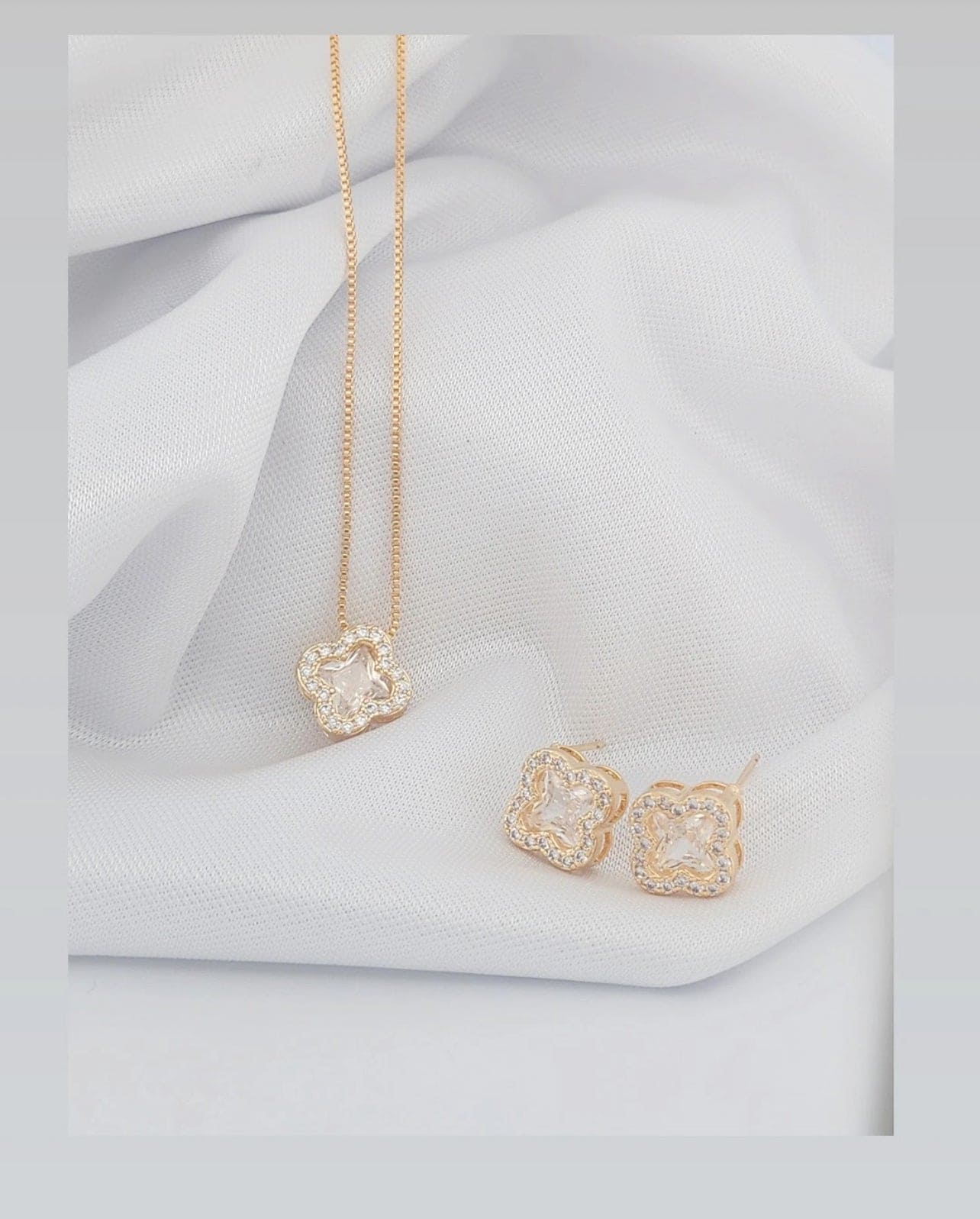 Clover set with citrine and pave sides 11213