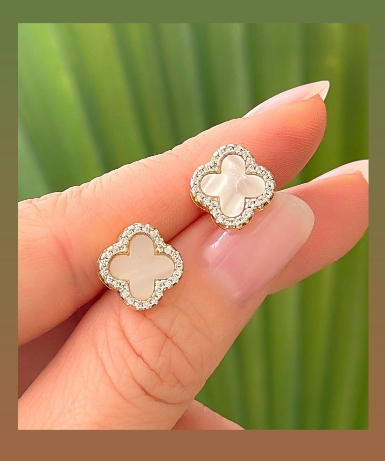 Flower Earring with a Strand and Open Base 10084