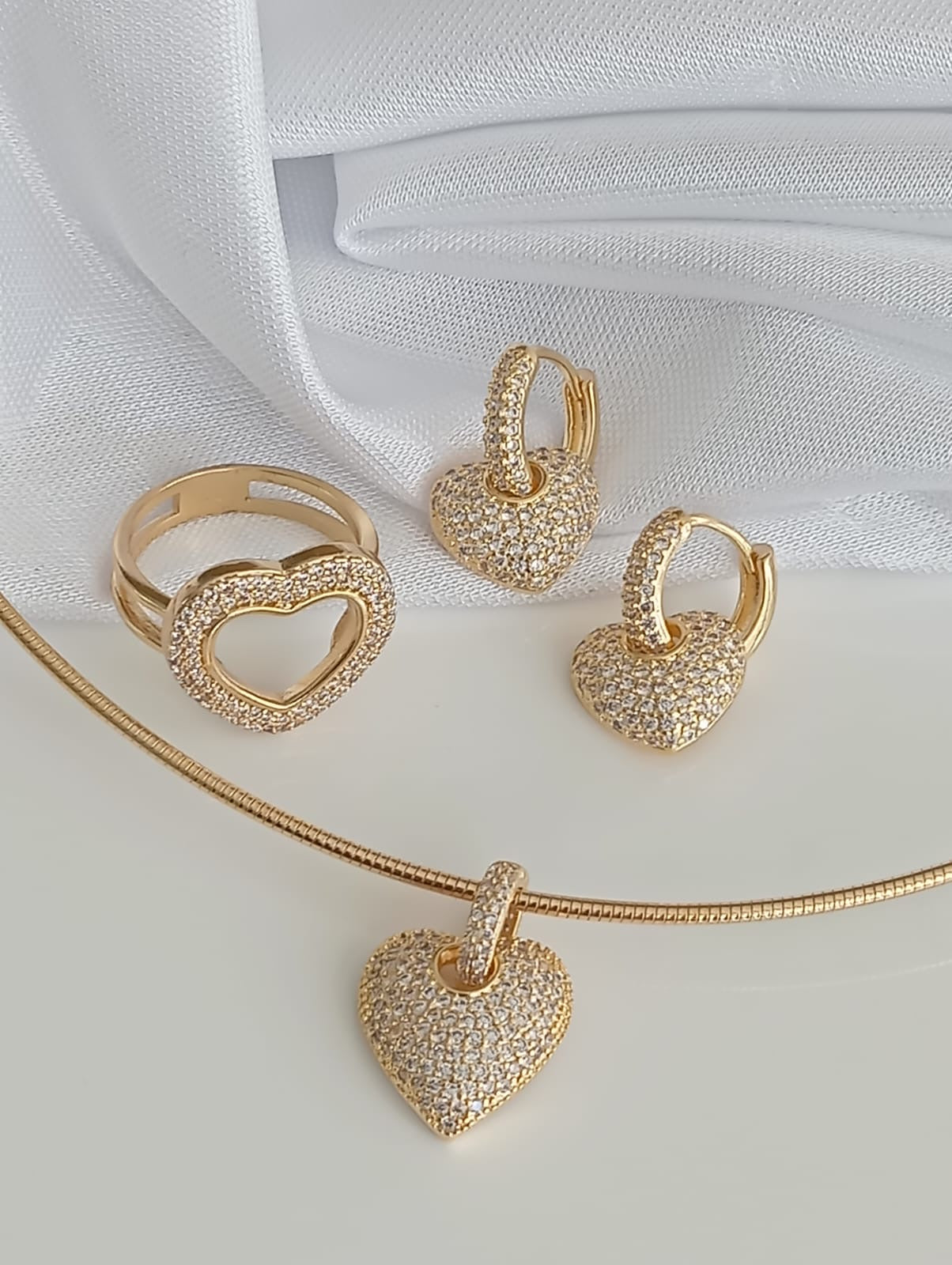 Pavé heart pendant with a dangling charm 9973