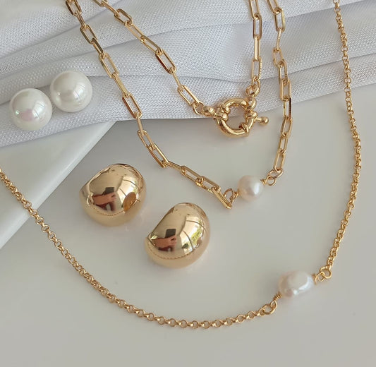 Necklace with Sparkling Accents