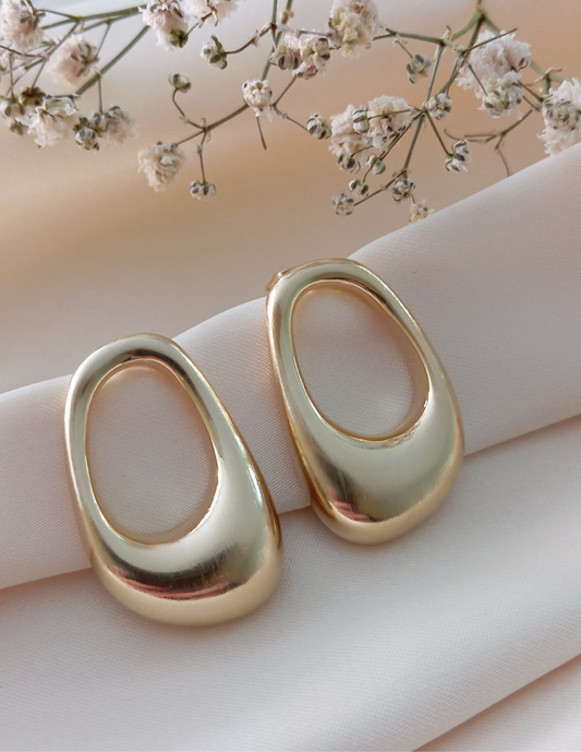 Plain oval organic closed earring 12171