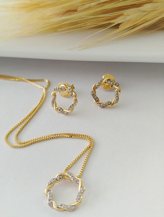 Smooth and pavé circle set 9658