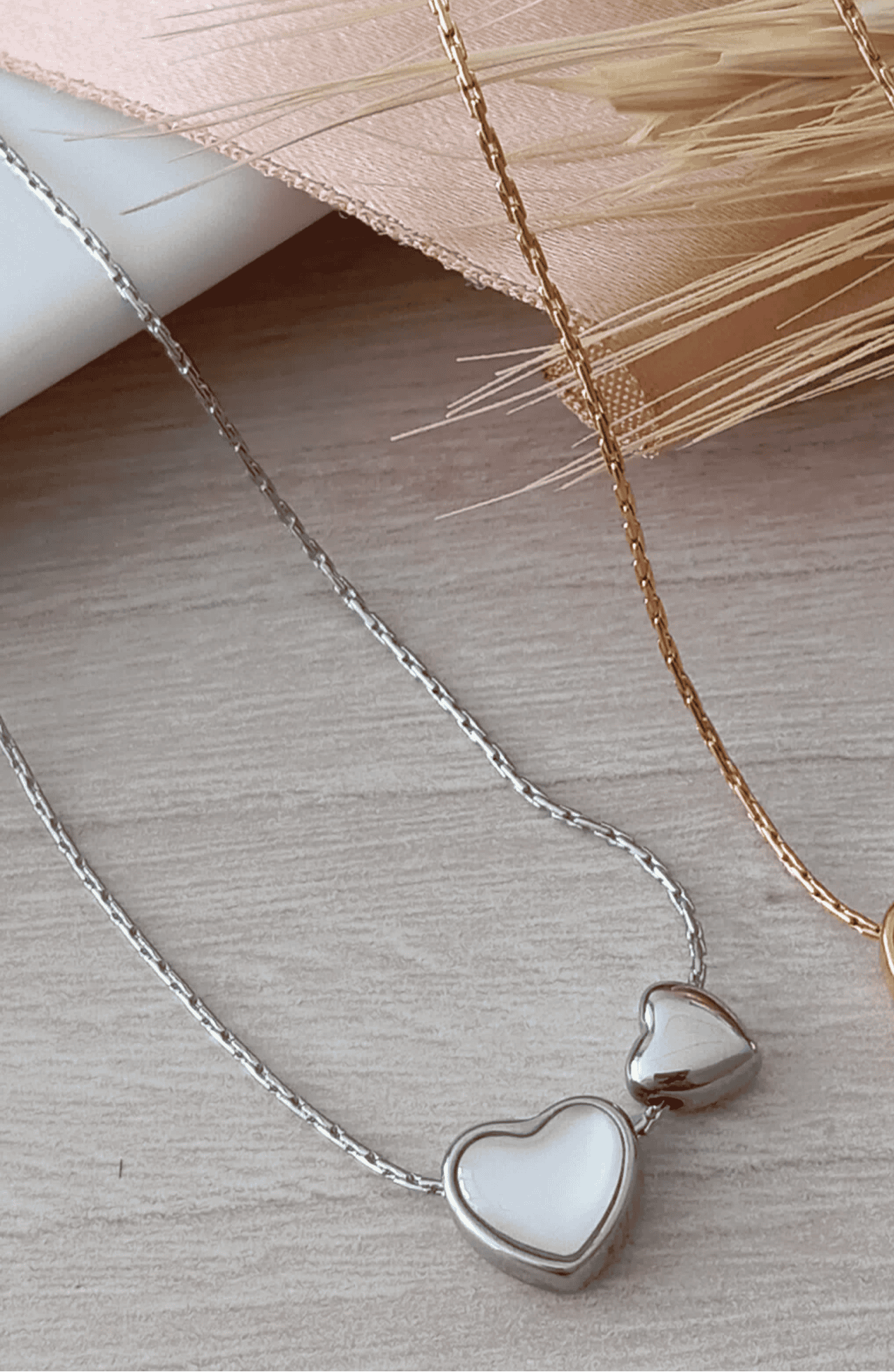 18-inch stainless steel necklace with two hearts 12060