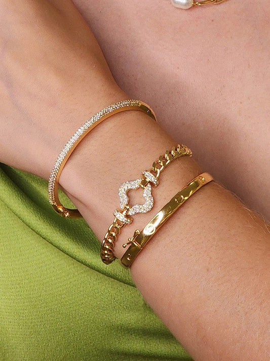 7-inch Bracelet with 1 Hollow Flower and Curb Chain