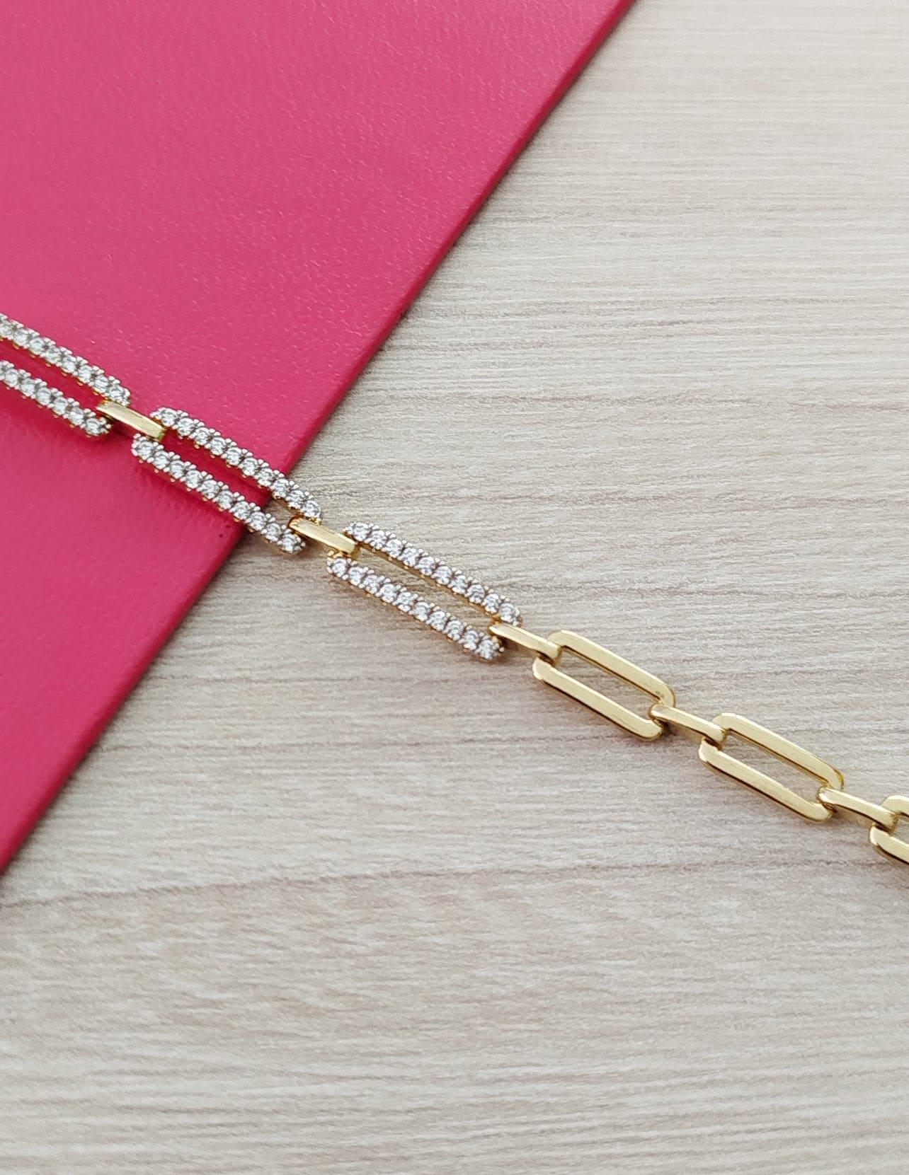 11832 Bracelet with smooth and pavé rectangular links.