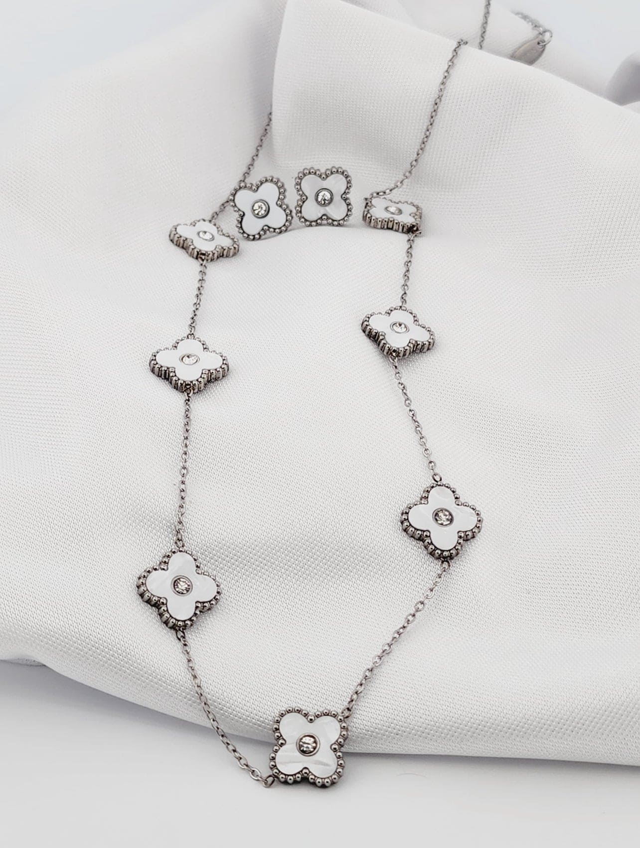 20-inch stainless steel set with 7 clover 11342