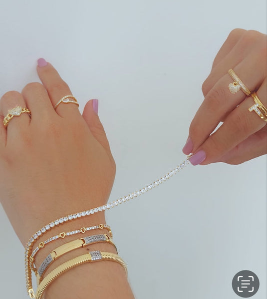 Thin Bracelet Pavé with Hollow Heart