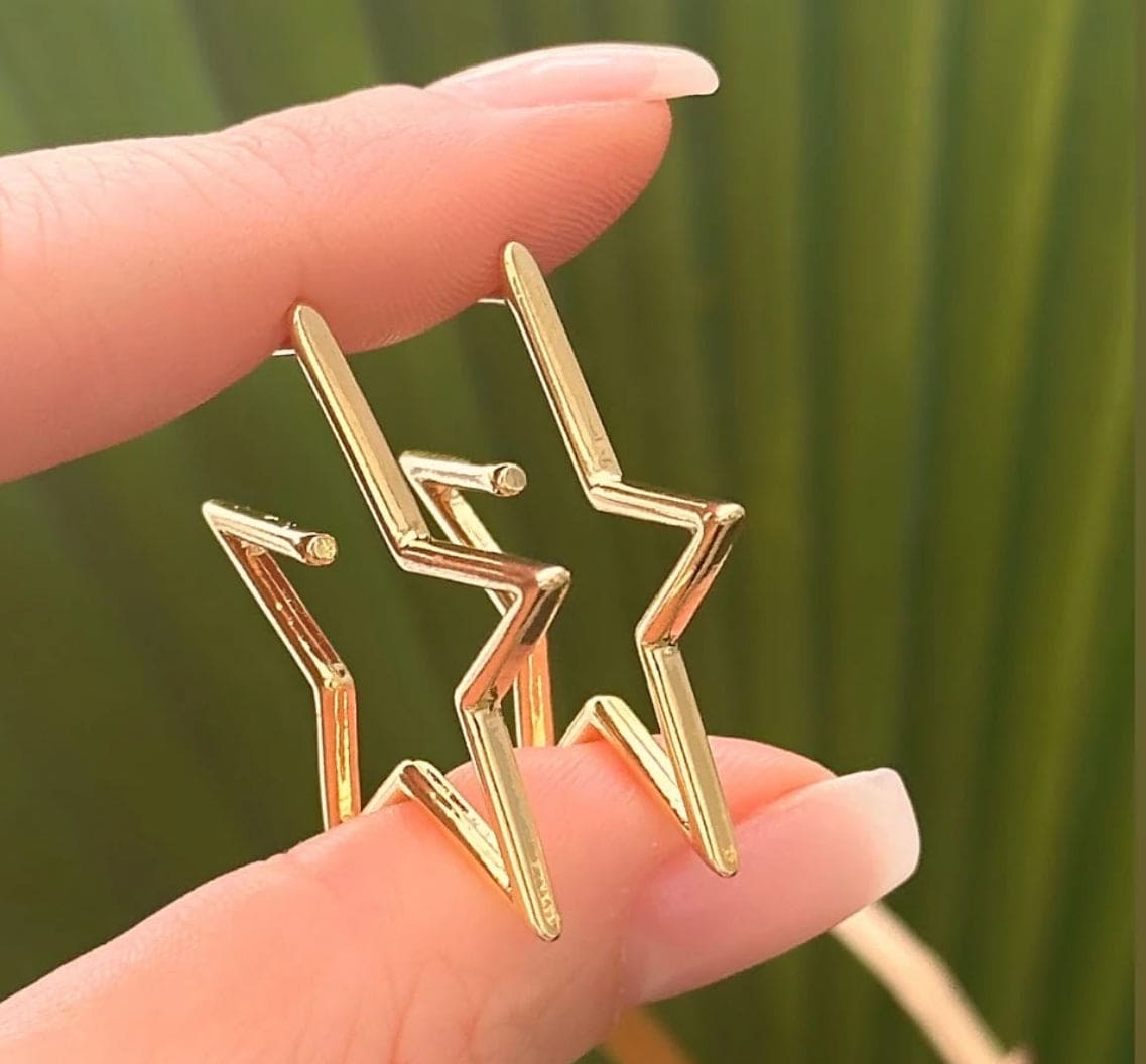Smooth star hoop earring 9250
