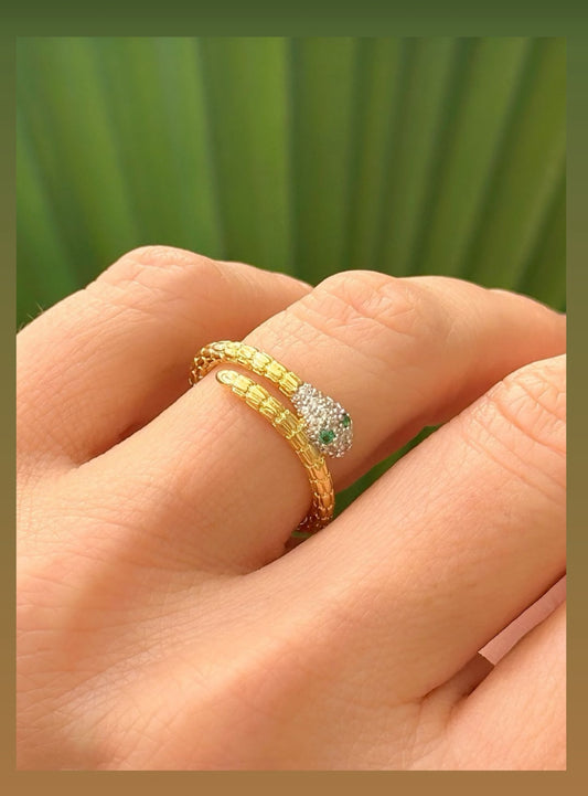 Thin Snake Ring with Pavé Head