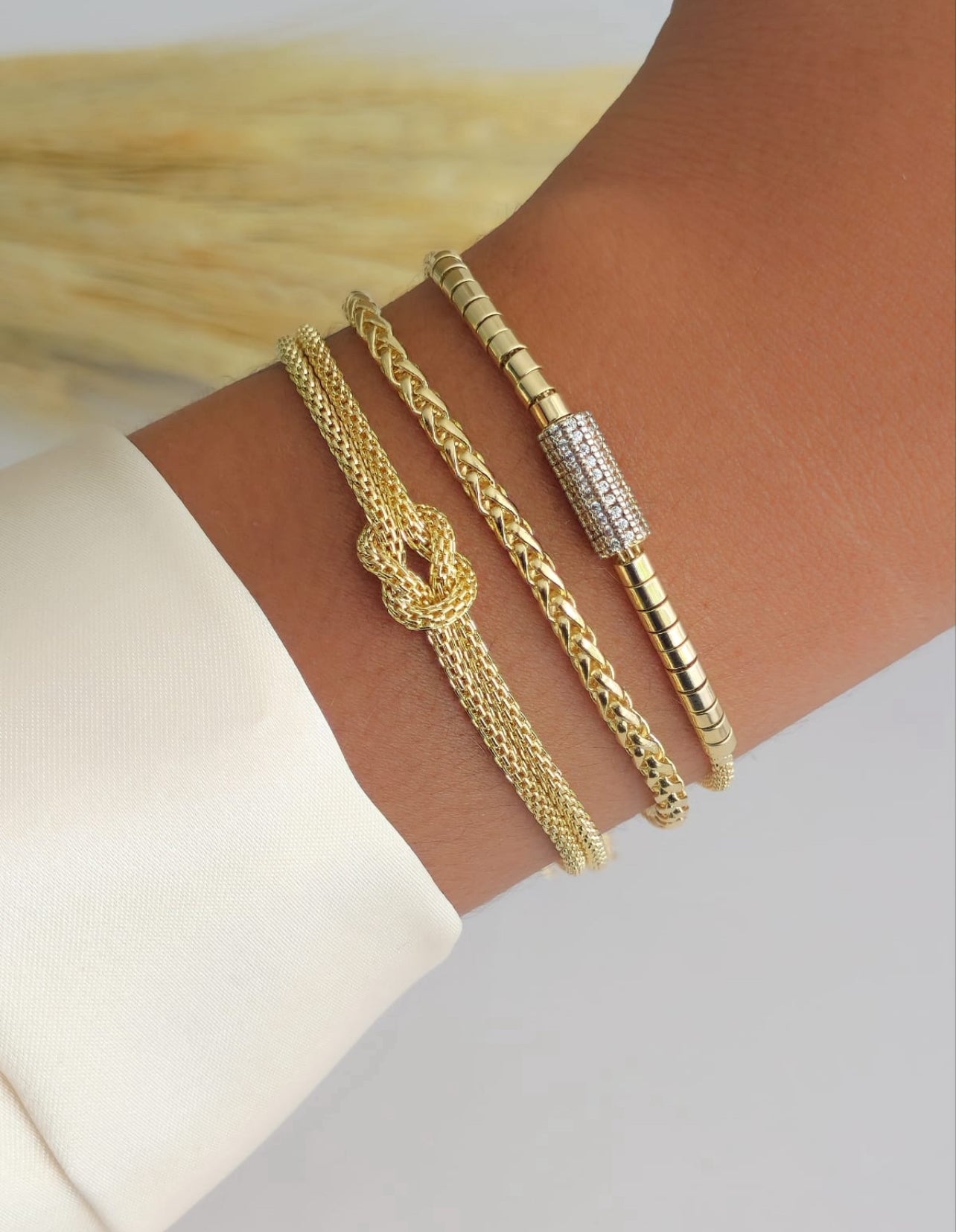 Mesh bracelet with cylinder 9794