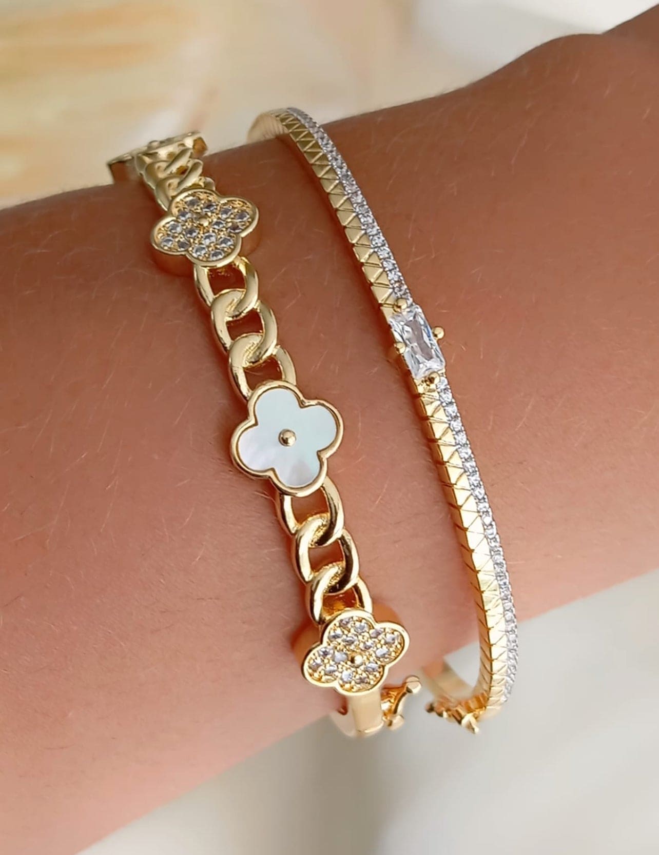 4 flowers bracelet 9975