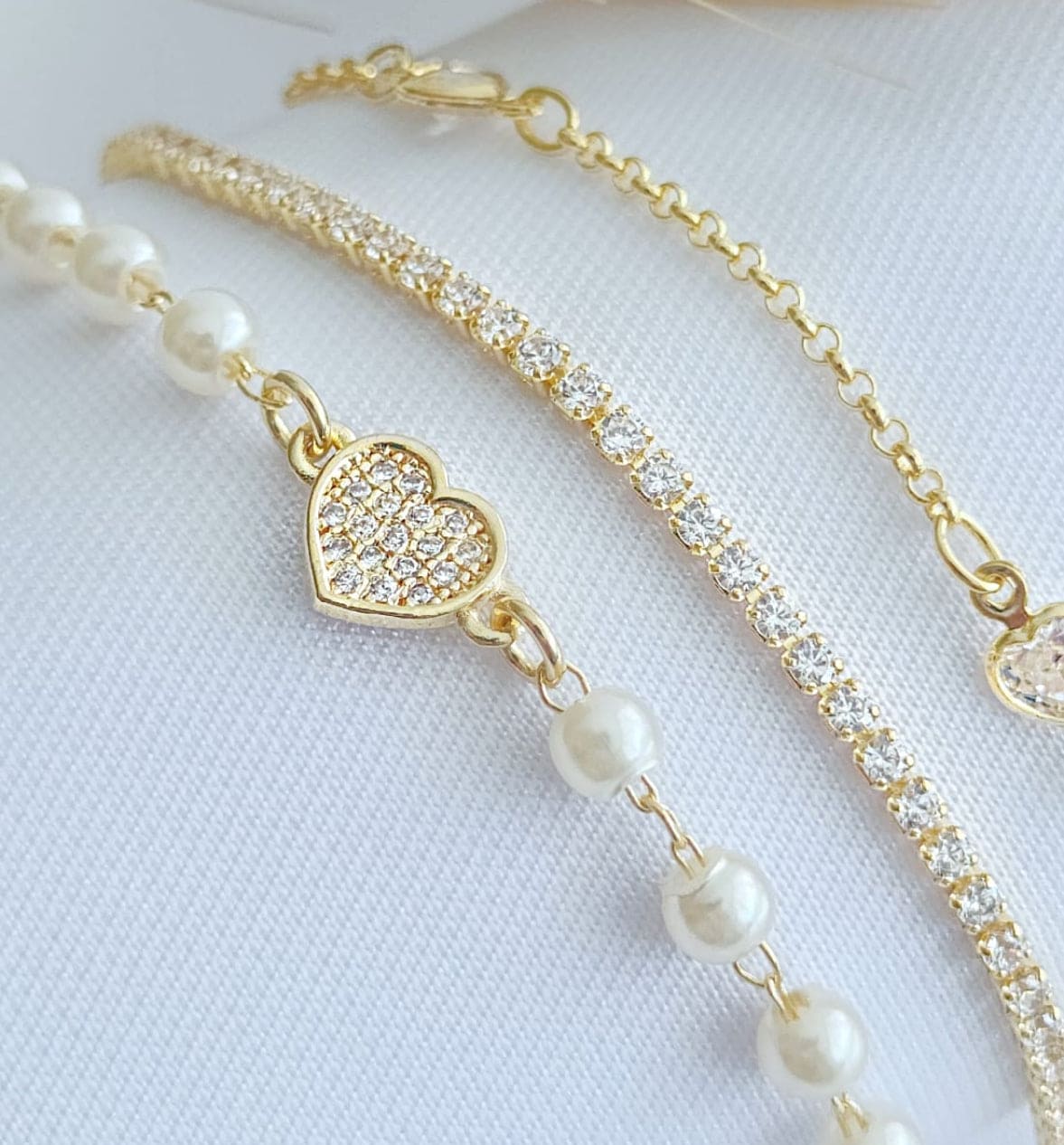 Pearl bracelet with heart pendant 6’’ 9010