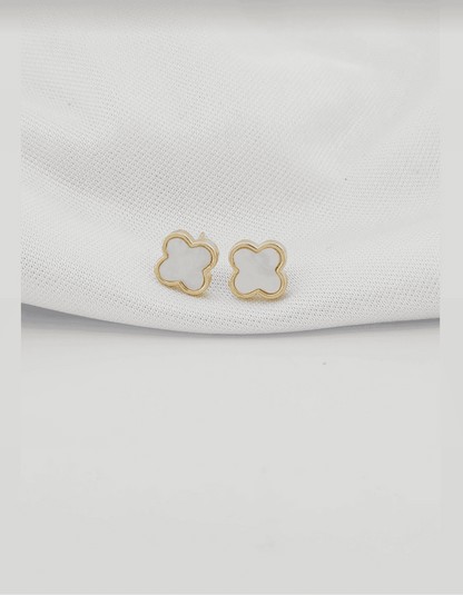 Smooth Side Mother-of-sparkling Accents Clover Earring