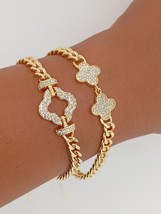 7-inch Bracelet with 2 Pavé Flowers and Thick Curb Chain