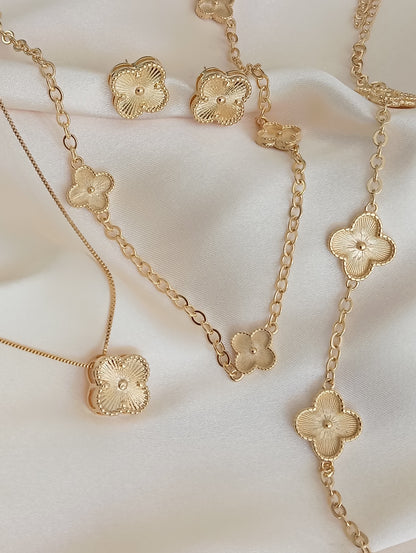 Brushed Smooth Clover Set