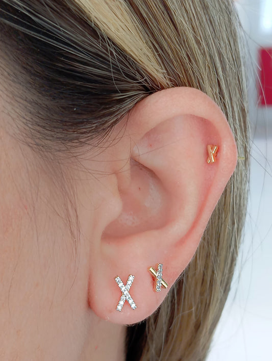 Smooth X earring 10787