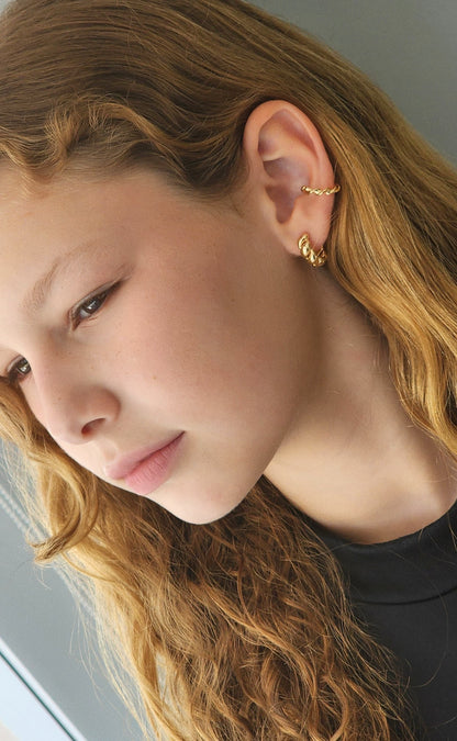 Smooth Croissant Earring