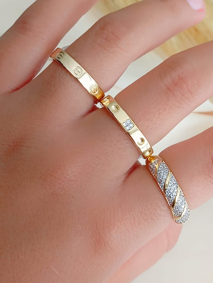 Square Ring with Smooth Dots
