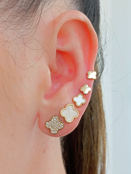 Mother-of-sparkling Accents Clover Earring with Beaded Side