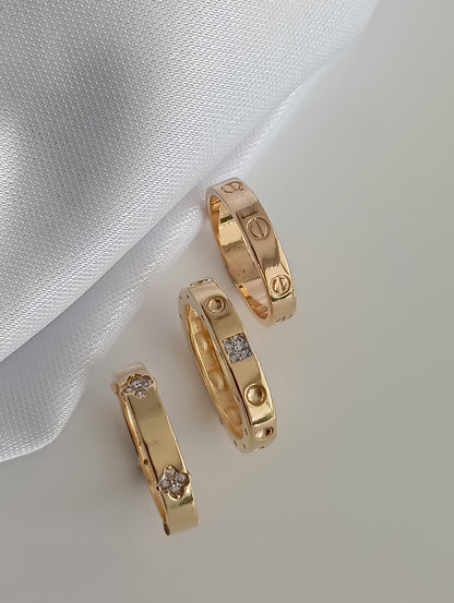 Square Ring with Smooth Dots