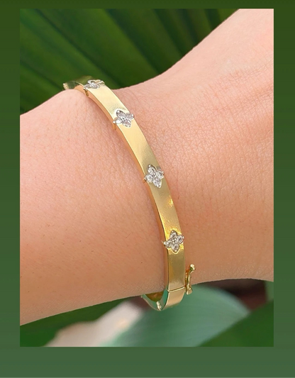 Hoop Bracelet with 10 Sparkling Floral Accents