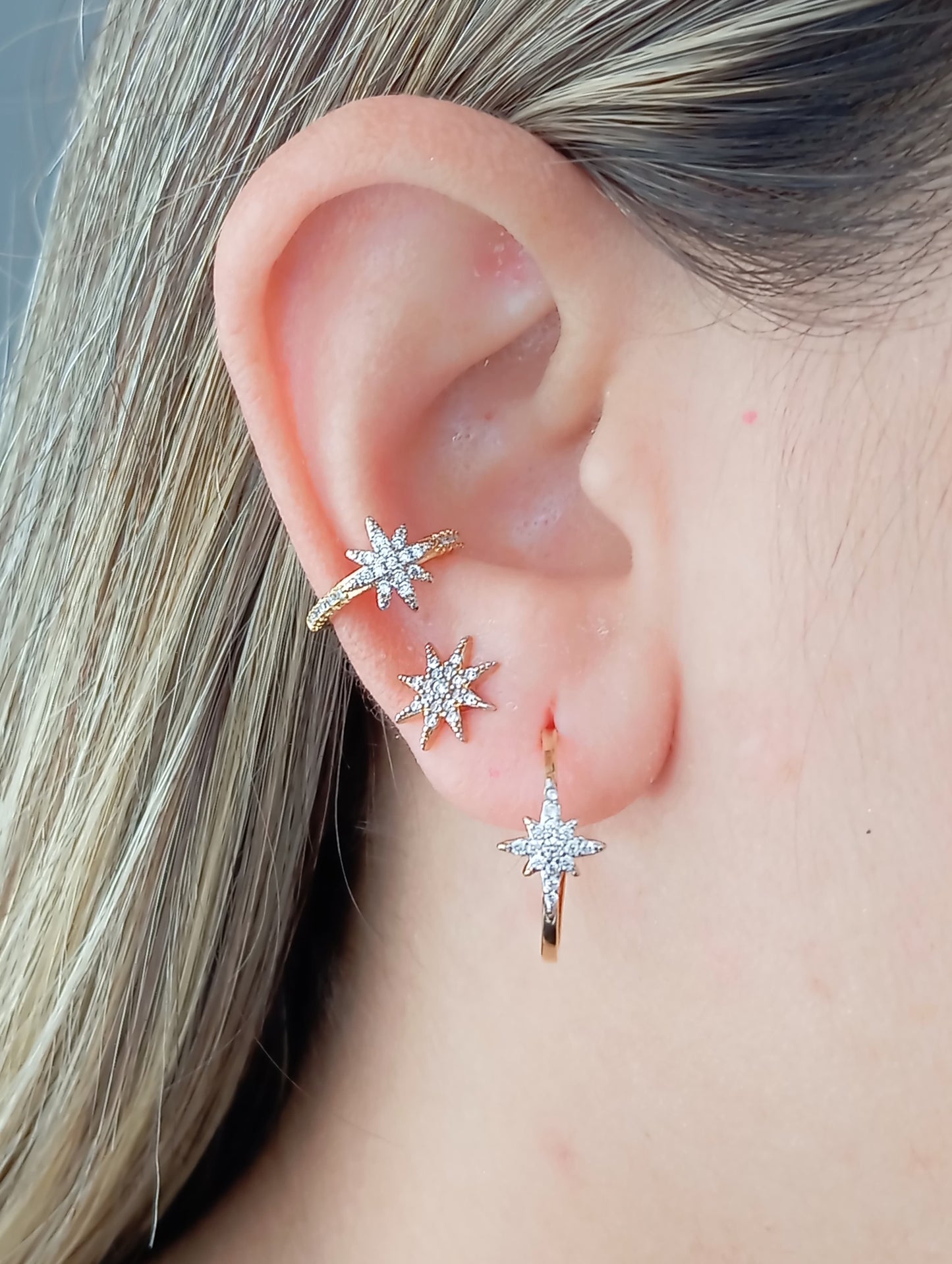 Star piercing with one inlaid line 10117