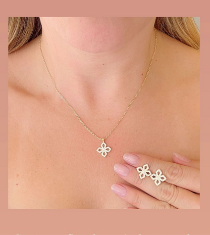 Set of 4-Petal Hollow Flower