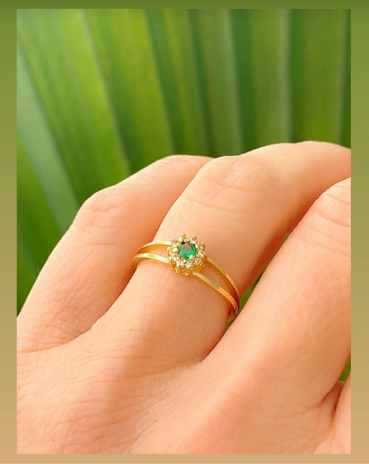 Zirconia Flower Ring with Green Stone 10955