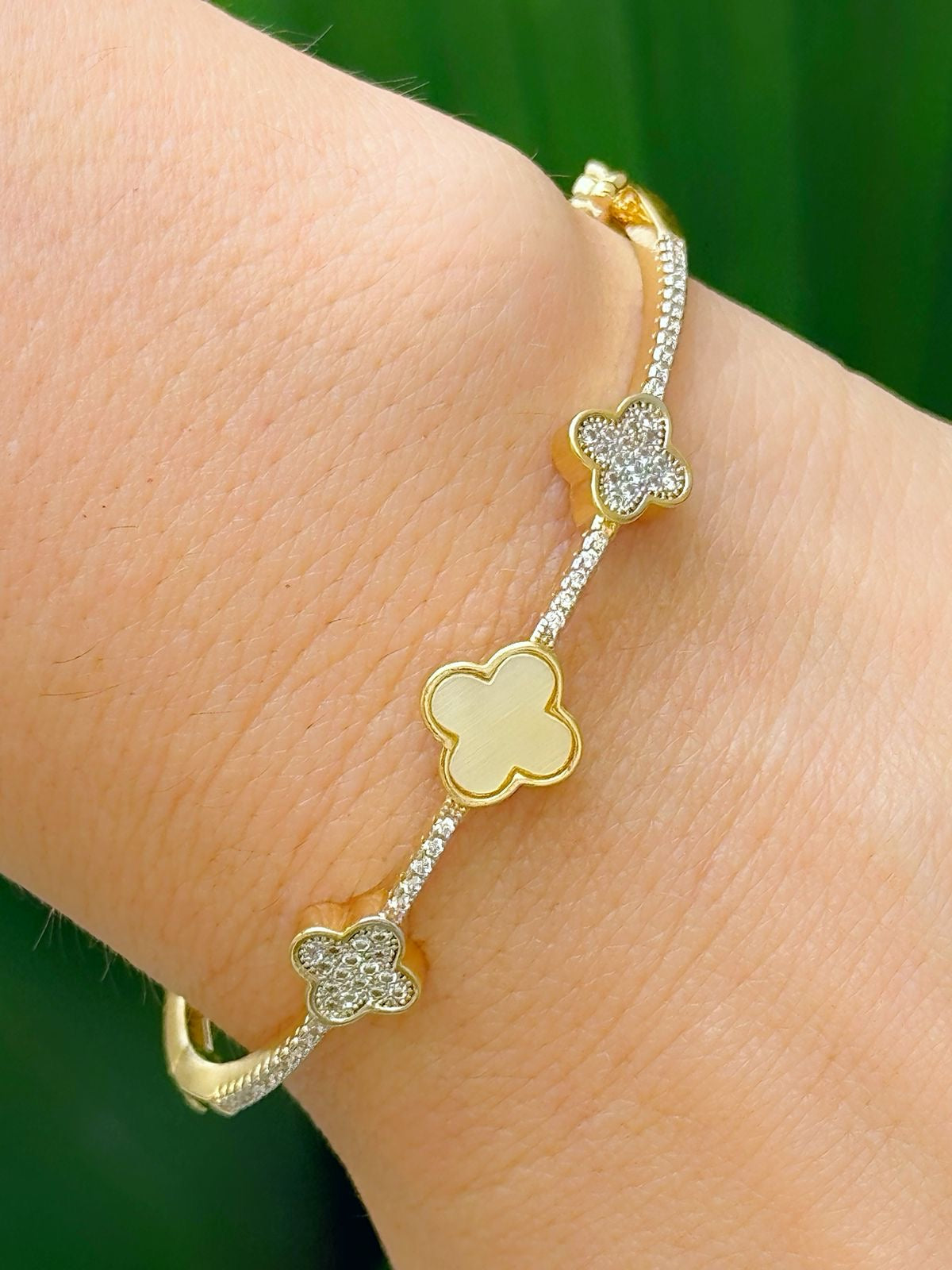 3 Flowers Bracelet 10380