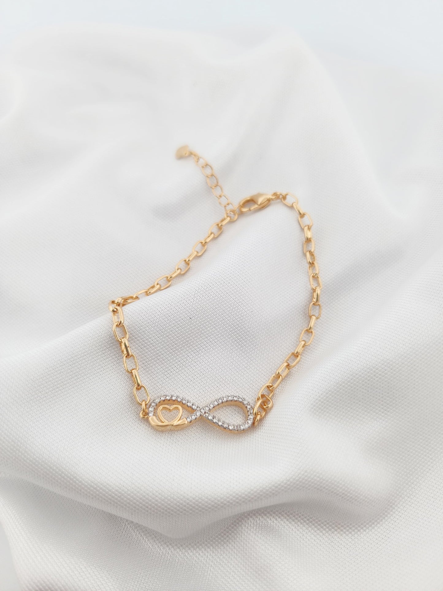 Infinity Bracelet with Studded Smooth Heart 11096