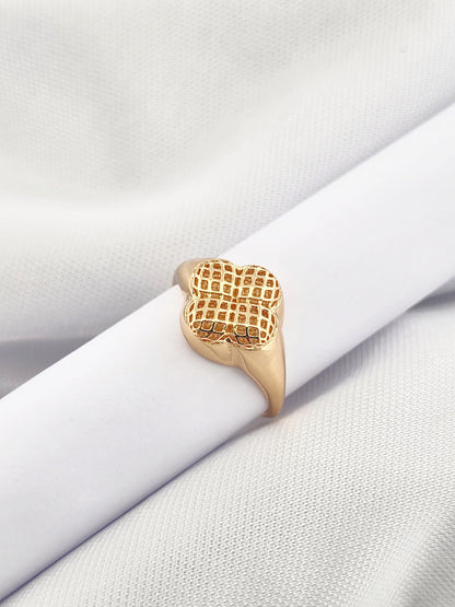 Smooth Woven Four-leaf Clover Ring