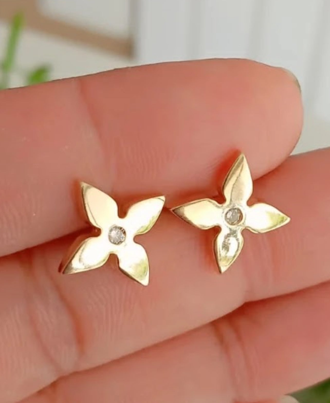 4-petal flower earring 9802