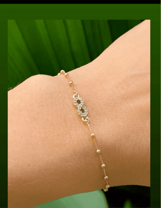11805 6.7-inch bracelet with mini infinity charm