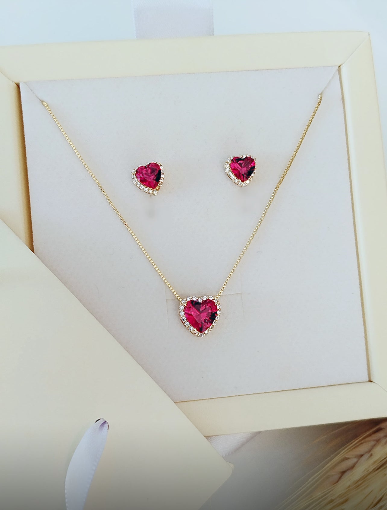 Set with heart-shaped stone 12487