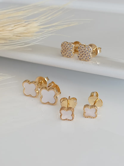 Mother-of-sparkling Accents Clover Earring with Beaded Side