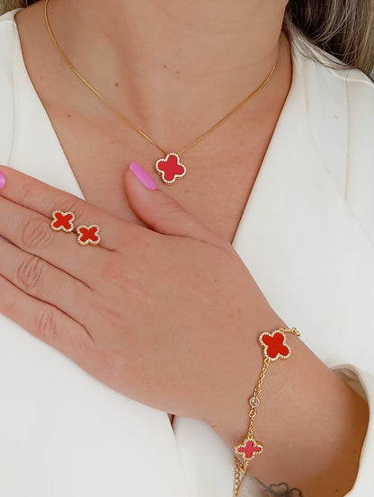 Clover Accent Bracelet