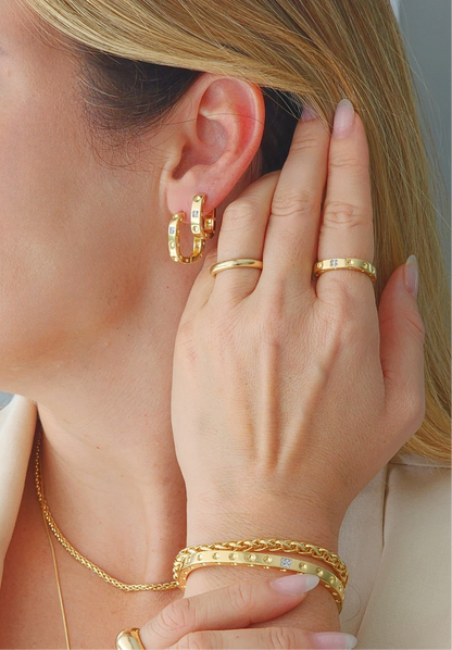Square Ring with Smooth Dots