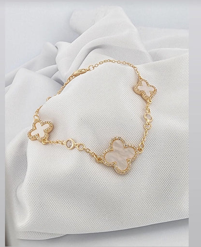 Clover Accent Bracelet