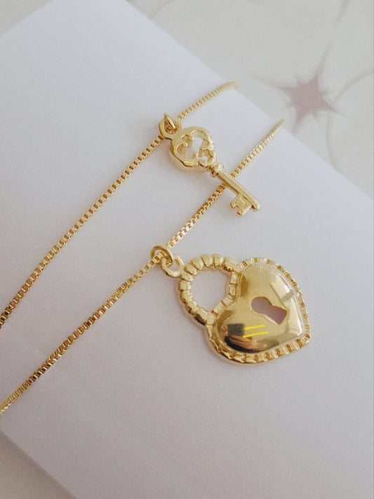 Heart padlock and key bracelet 1071