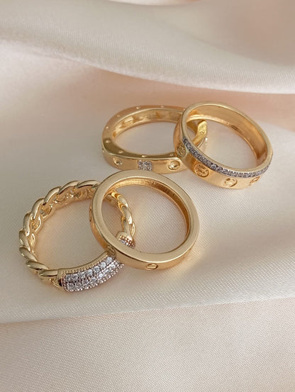 Smooth Ring with Studs