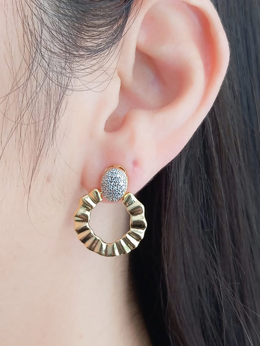 Pavé Oval Base Earring