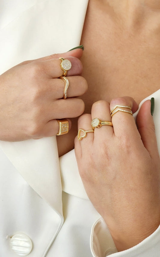 Double Band V-shaped Ring with Pavé Setting