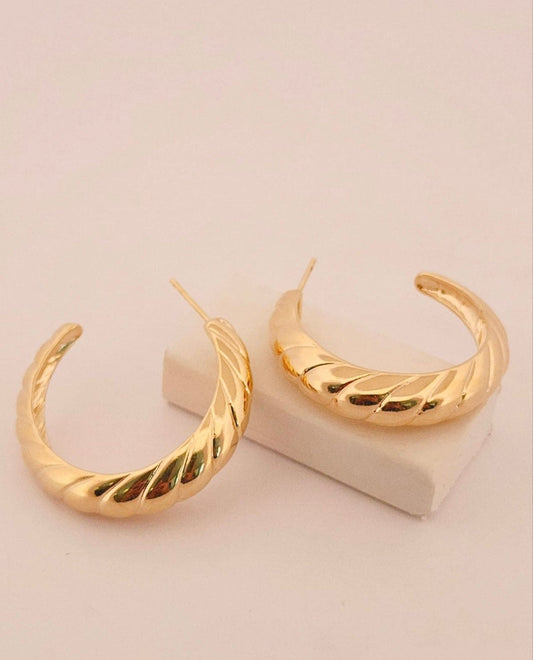 Large croissant earrings 6964