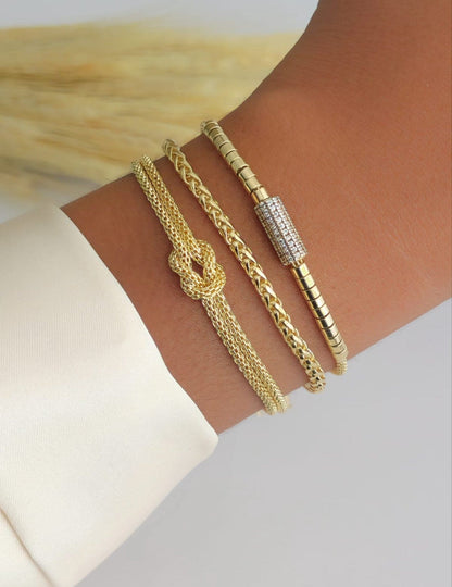 Medium Curb Link Bracelet
