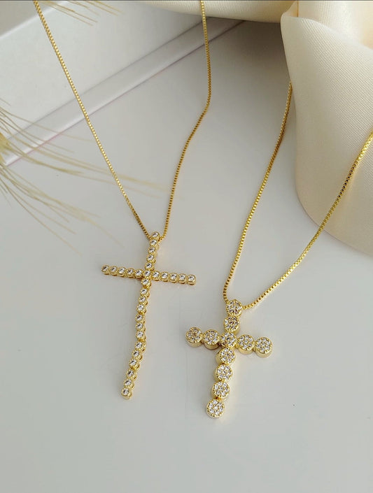 17.7-inch Necklace with a Pavé Cross Pendant and Beaded Detail