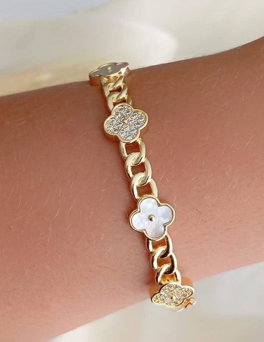 4 flowers bracelet 9975