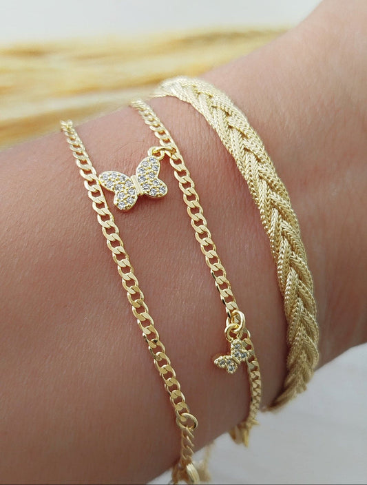 11803 6.7-inch bracelet with two butterflies